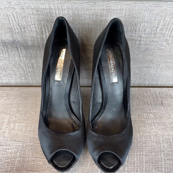 BCBGMAXAZRIA sz 6.5 Dalton black satin peep toe platform pumps metal accents - Picture 14 of 15